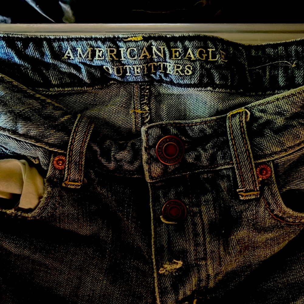 Size women’s 10 American eagle shorts